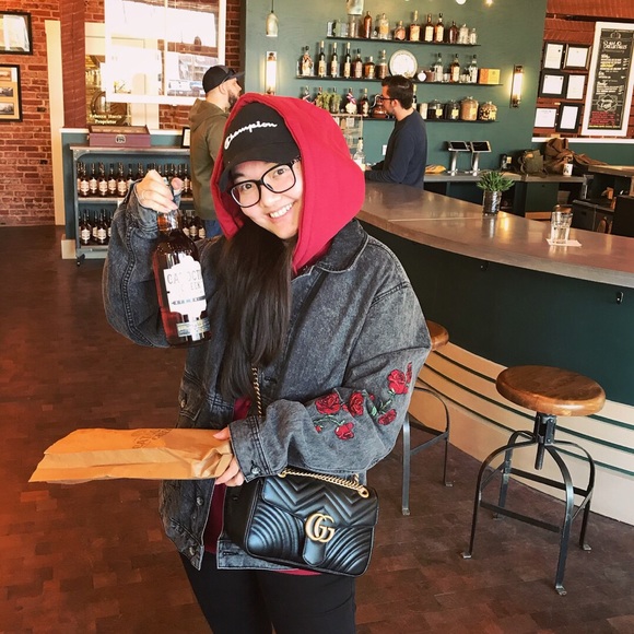 Meet your Posher, Maya - Picture 2 of 2